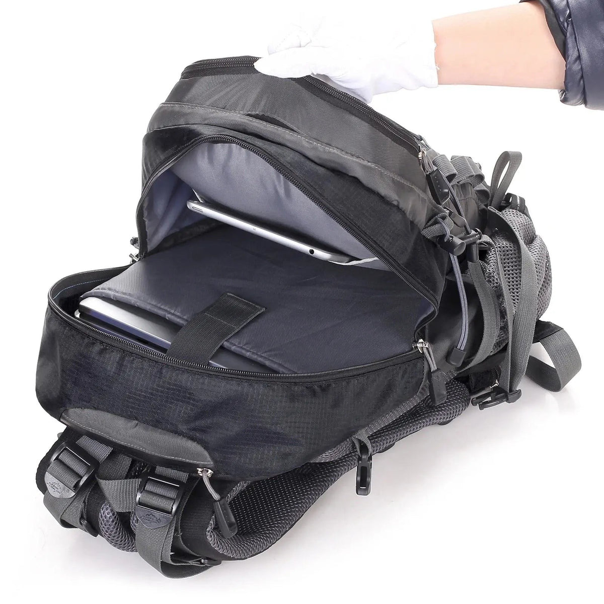40L Trekking Backpack – Ventilated Outdoor Hiking Pack