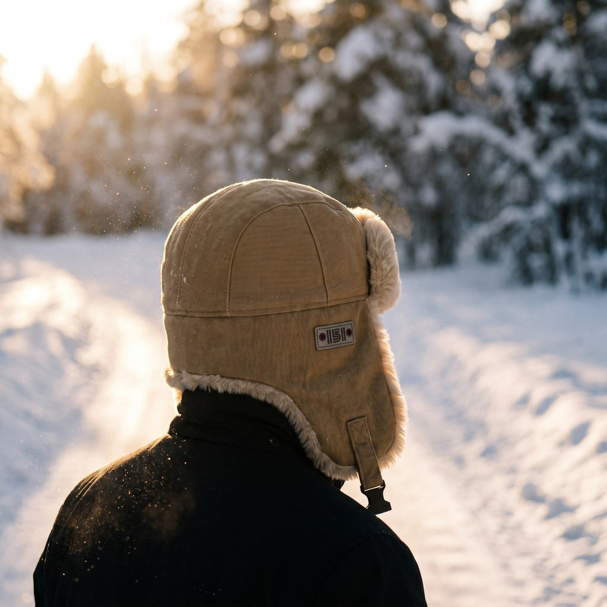 Fur-Lined Trapper Hat – Windproof Winter Cap with Ear Flaps