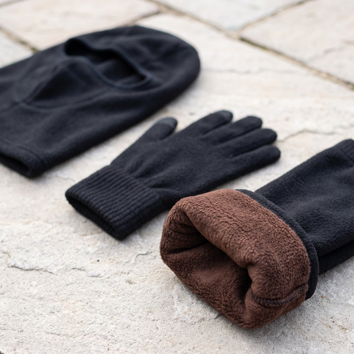 3-Piece Winter Set – Touchscreen Gloves, Fleece Socks & Balaclava
