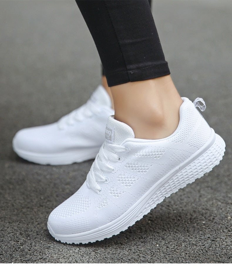 Outdoor Sports Shoes – Breathable Cushioned Grip Sneakers