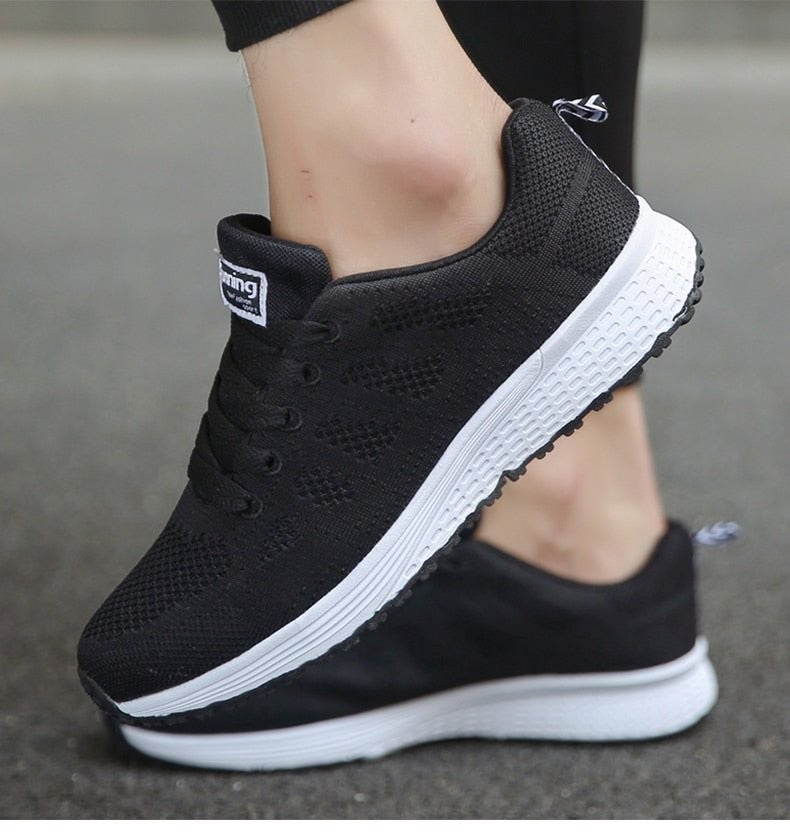 Outdoor Sports Shoes – Breathable Cushioned Grip Sneakers