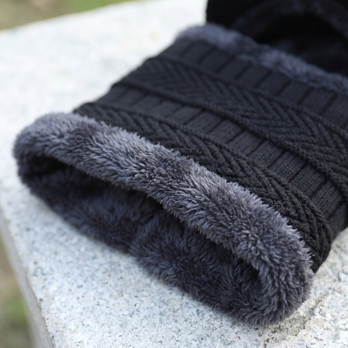 Winter Beanie with Neck Cover – Windproof Fleece-Lined Knit Hat